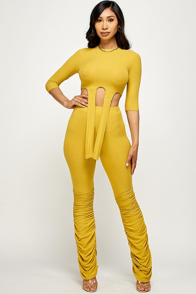 It’s Giving 2 pc ruched tie up pant set - Blue, Yellow