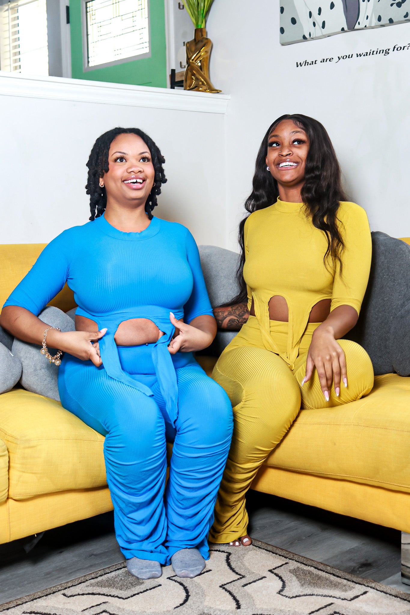 It’s Giving 2 pc ruched tie up pant set - Blue, Yellow