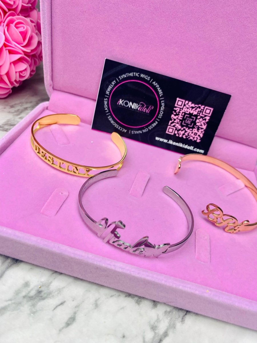 Enchanted Hearts custom bracelet - Ikonik Idoll