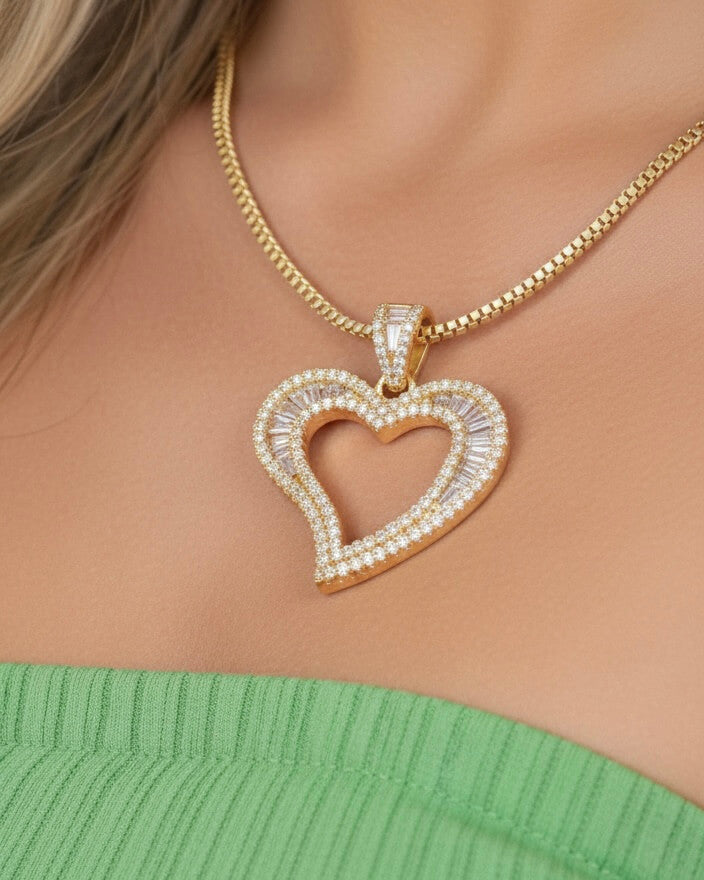 GOLD Open Heart Jayda necklace